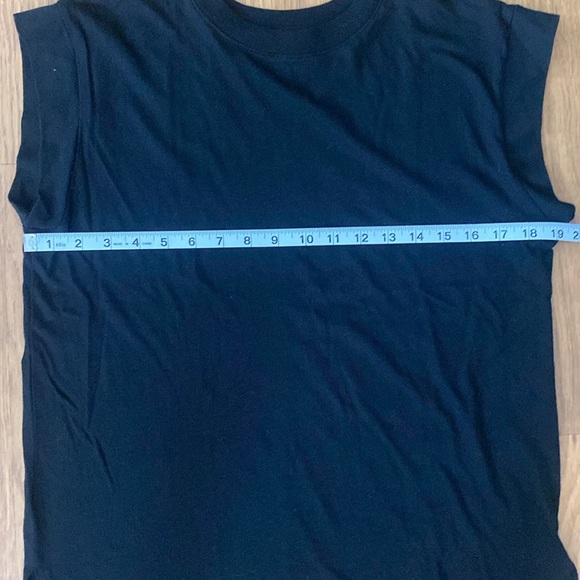 a new day Black crewneck t-shirt - Picture 10 of 10